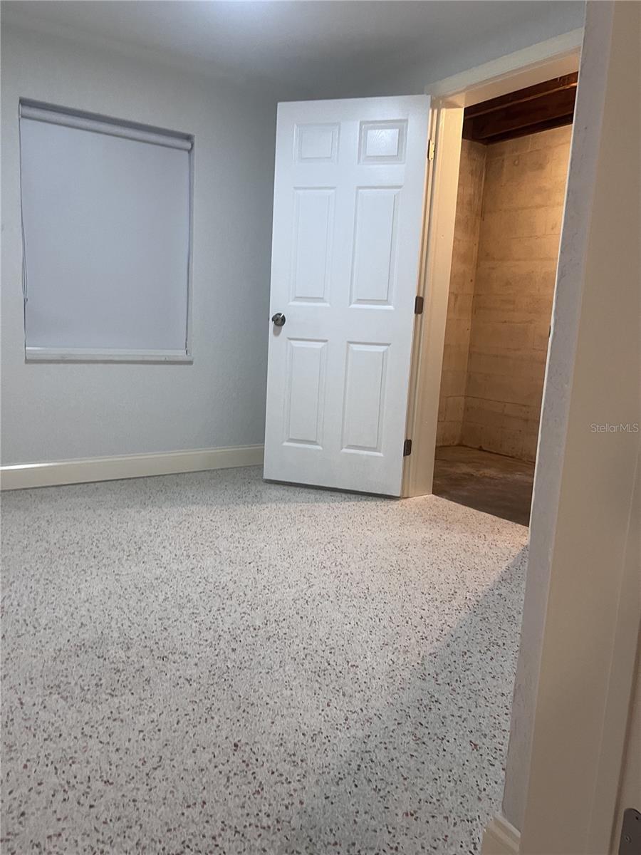 BAYWOOD SHORES 1ST ADD - Residential Lease