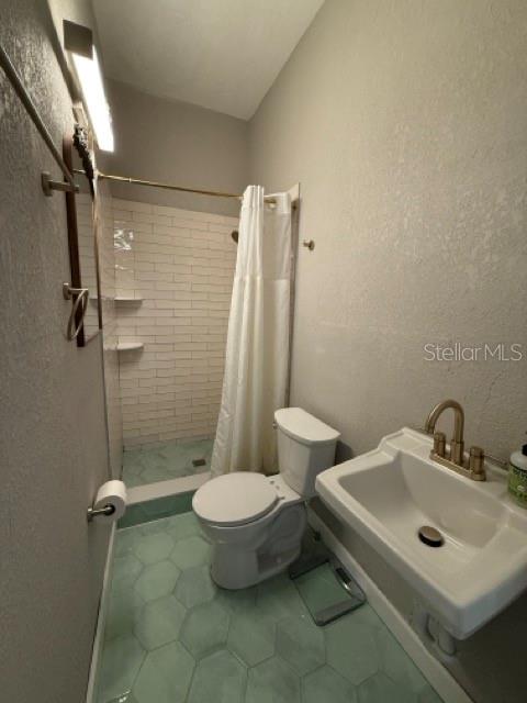 IDLEWILD ON THE HILLSBOROUGH - Residential Lease