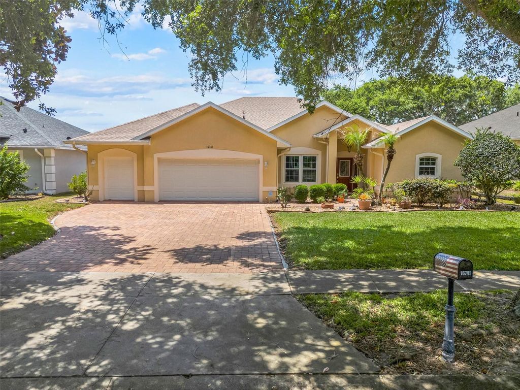 Photo of 16741 Tall Grass Lane, Clermont, FL 34711 (MLS # G5112133)