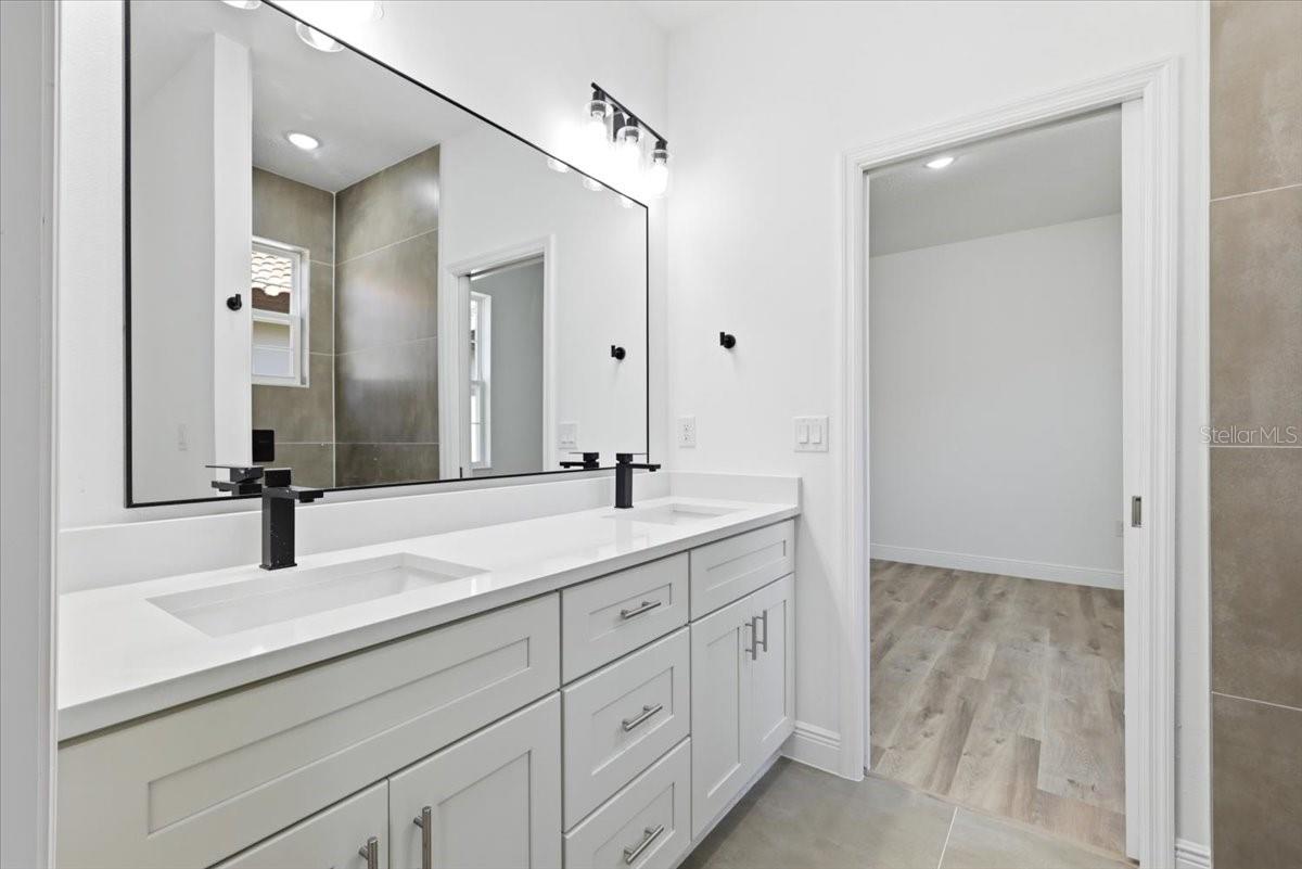 VILLA SORRENTO - Residential