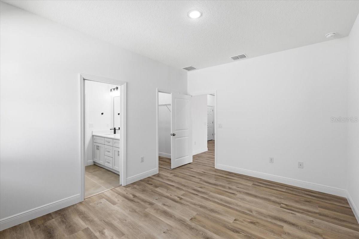 VILLA SORRENTO - Residential