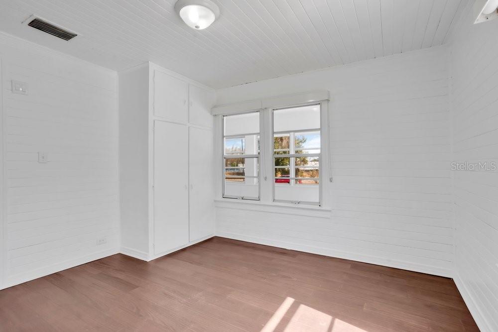 OAKLAND HEIGHTS - Residential