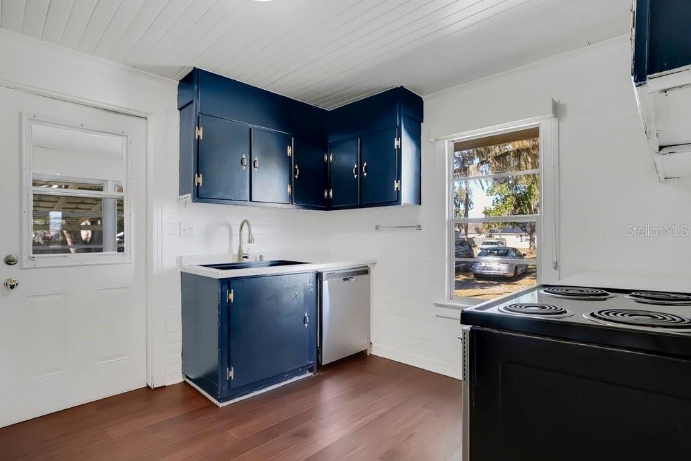 OAKLAND HEIGHTS - Residential