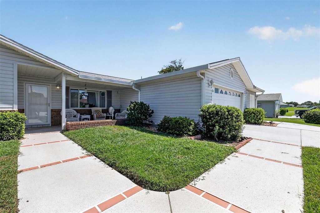Photo of 10403 SE 177th Place, Summerfield, FL 34491 (MLS # TB8538582)