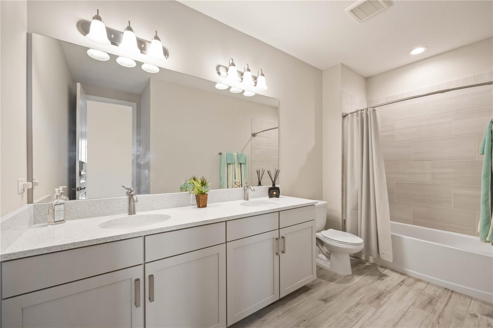 WOODLEAF HAMMOCK PH I - Residential