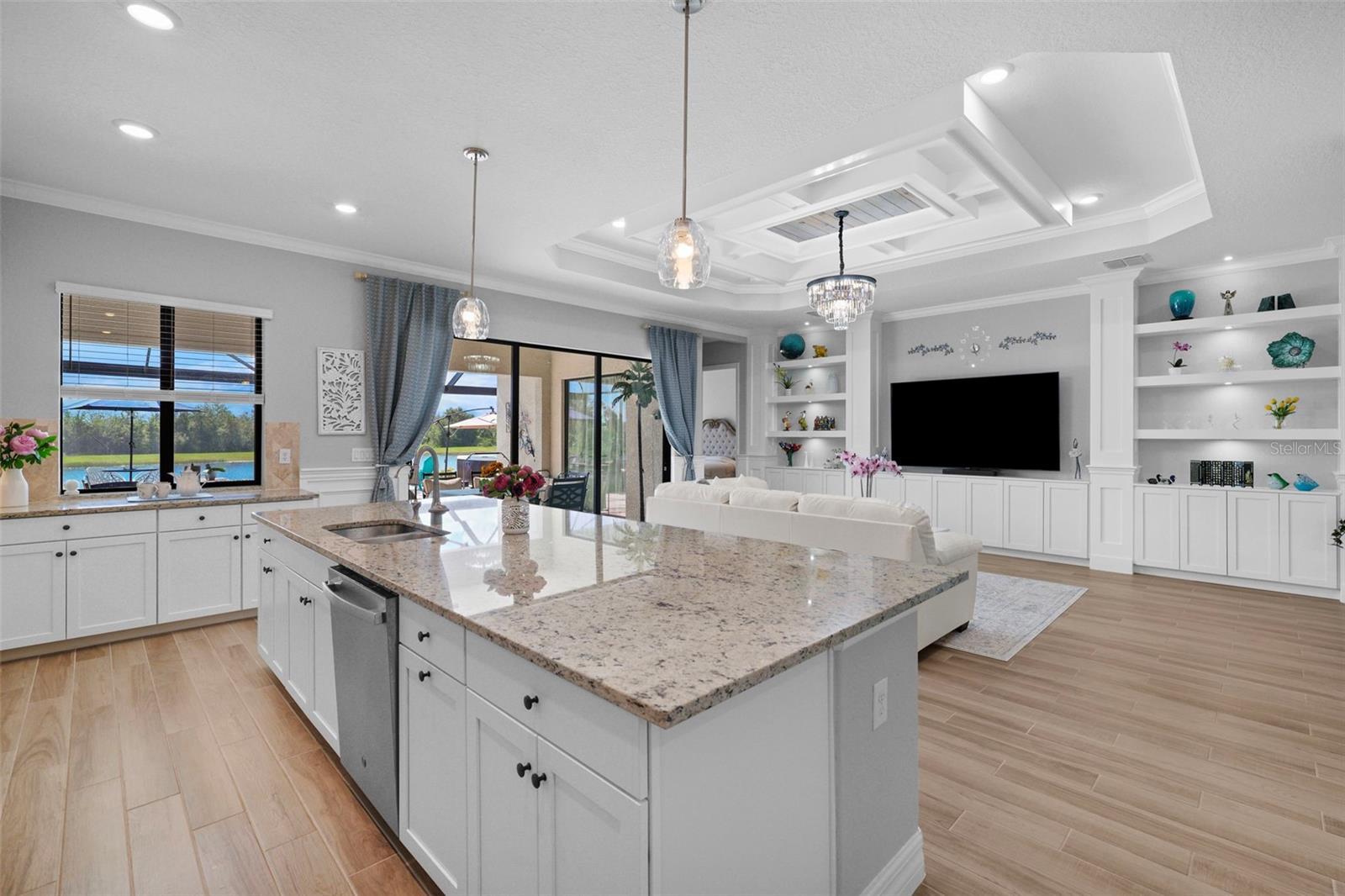 LAKEWOOD NATIONAL GOLF CULB PH II - Residential