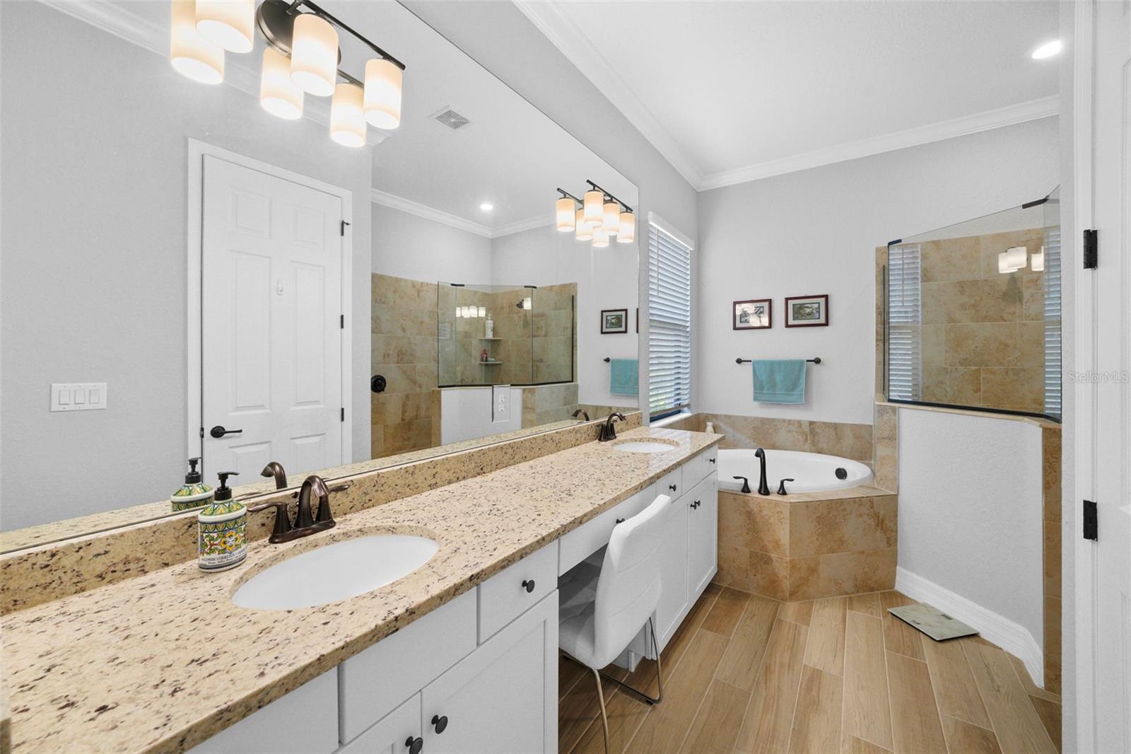 LAKEWOOD NATIONAL GOLF CULB PH II - Residential