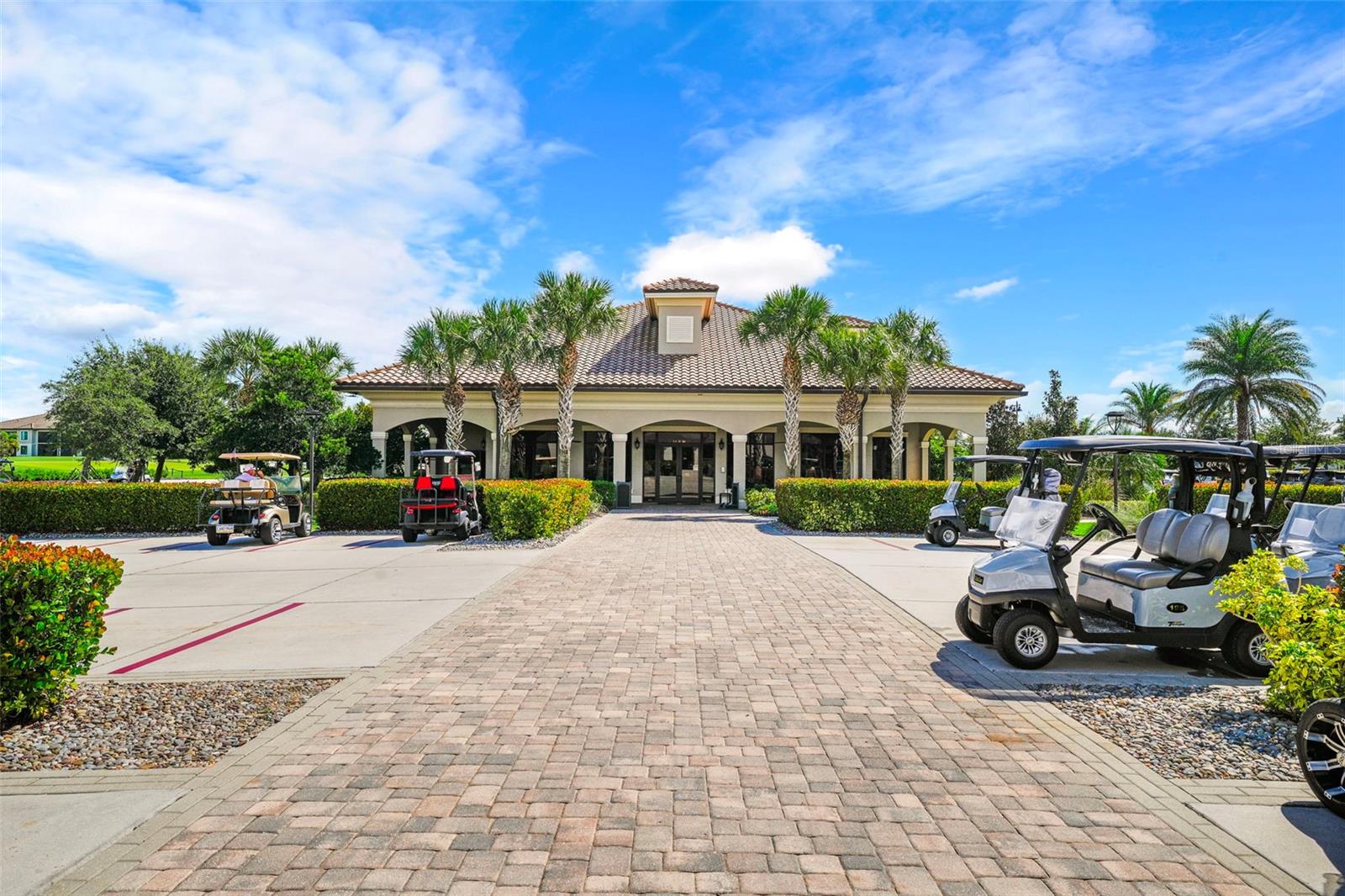 LAKEWOOD NATIONAL GOLF CULB PH II - Residential