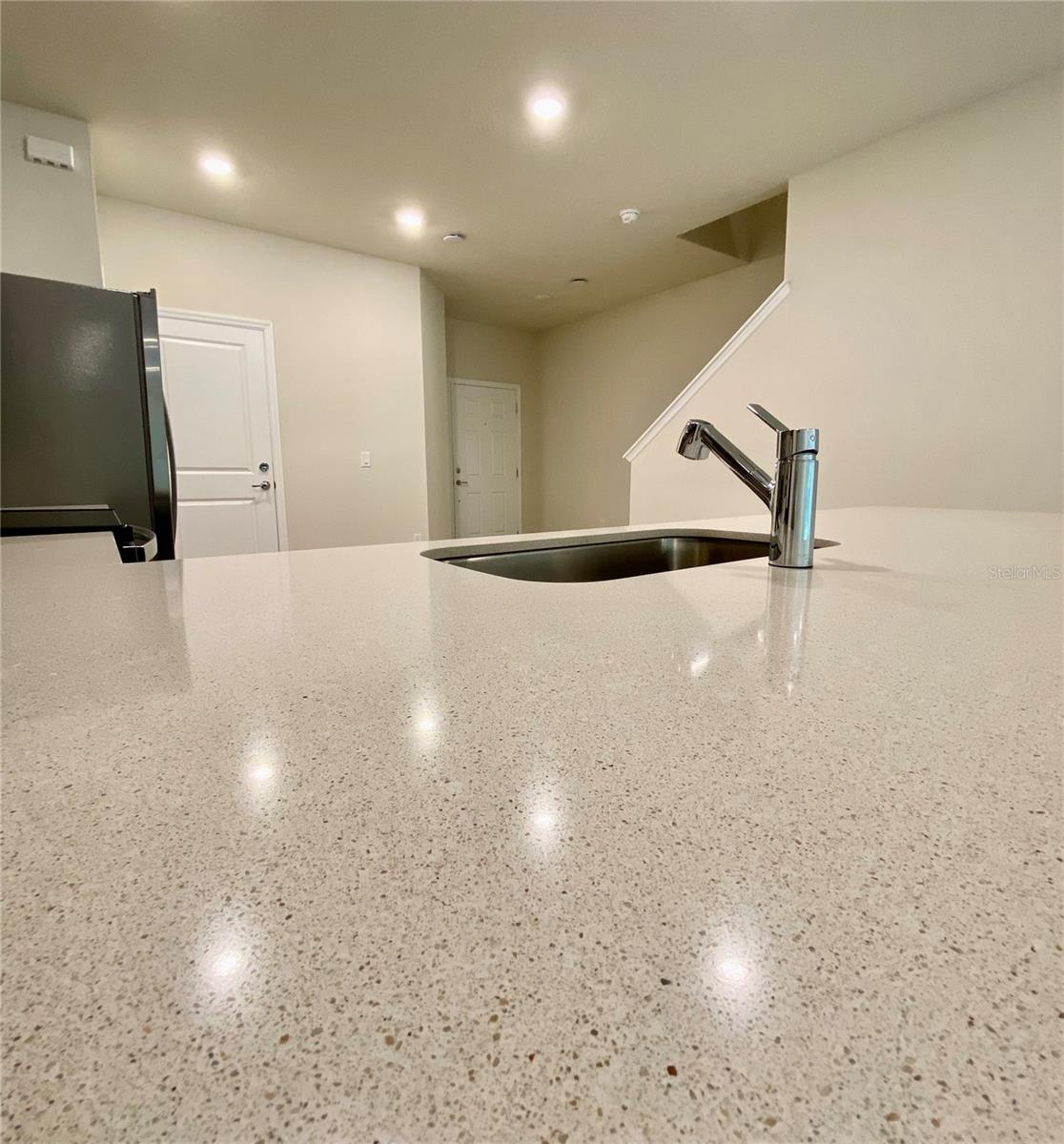 4613 SPARKLING SHELL AVENUE