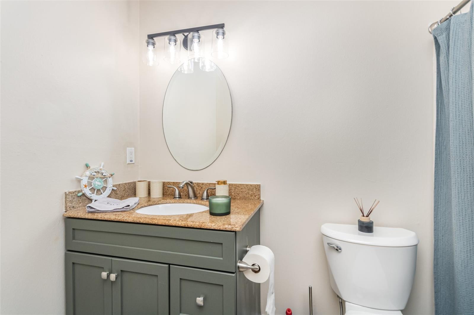 REGENCY PARK AT LAKE MARY A CONDO - Residential