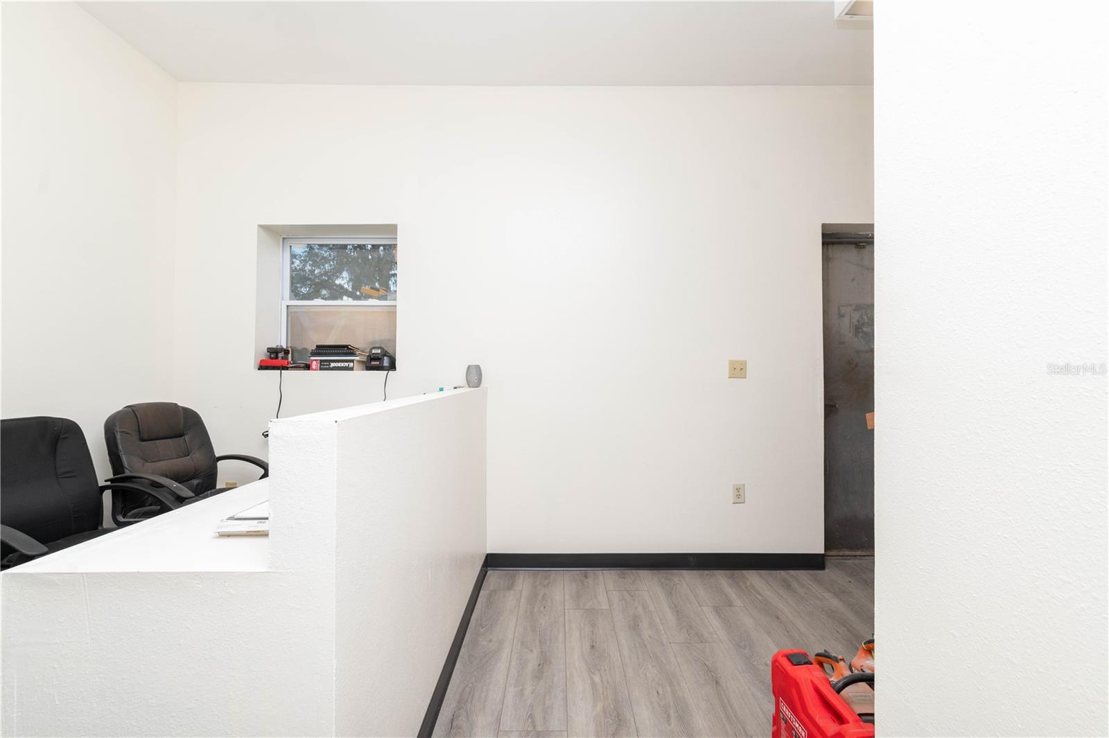 ACREAGE - Commercial Sale