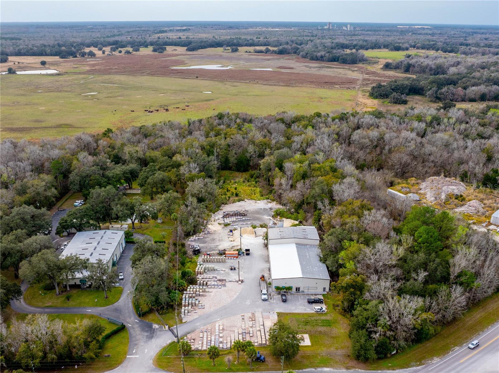 ACREAGE - Commercial Sale