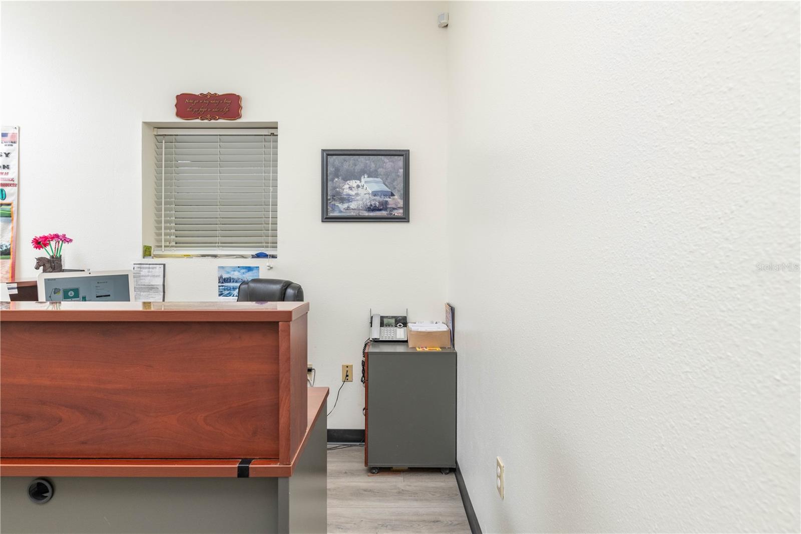 ACREAGE - Commercial Sale