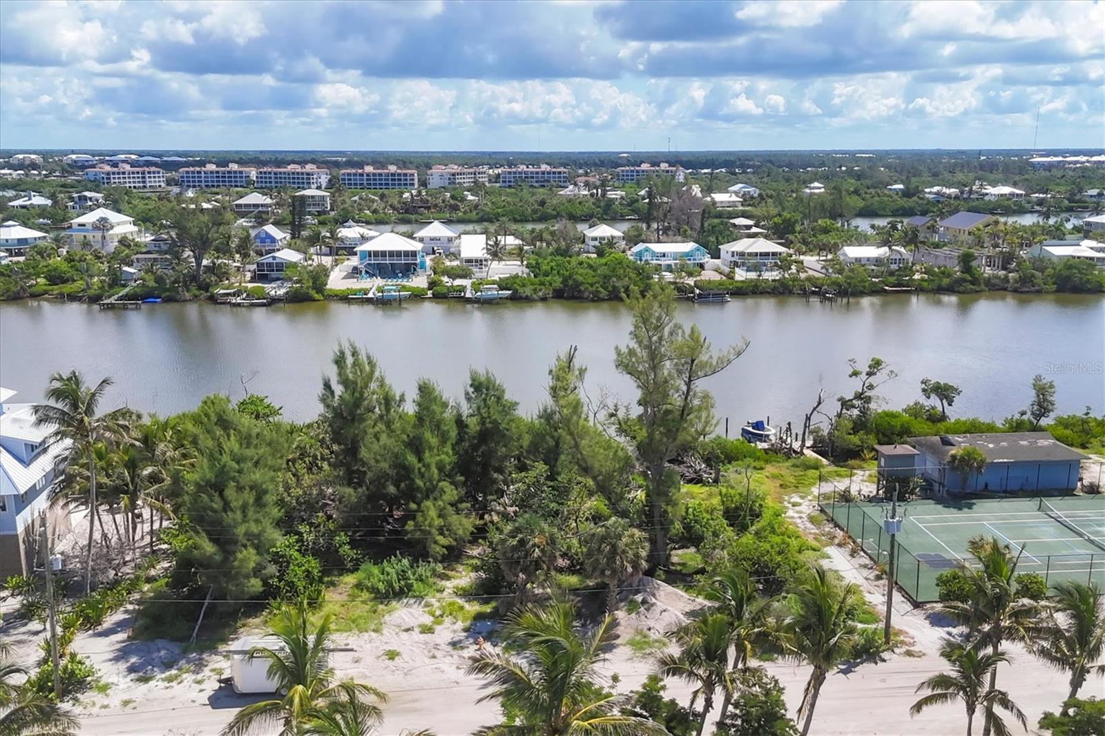 PALM ISLAND ESTATES - Land