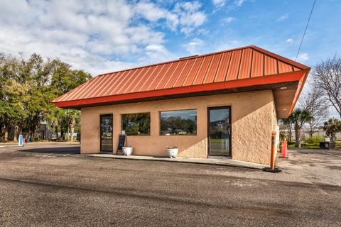 Tiny photo for 299 E Broad Street, Groveland, FL 34736 (MLS # G5105529)