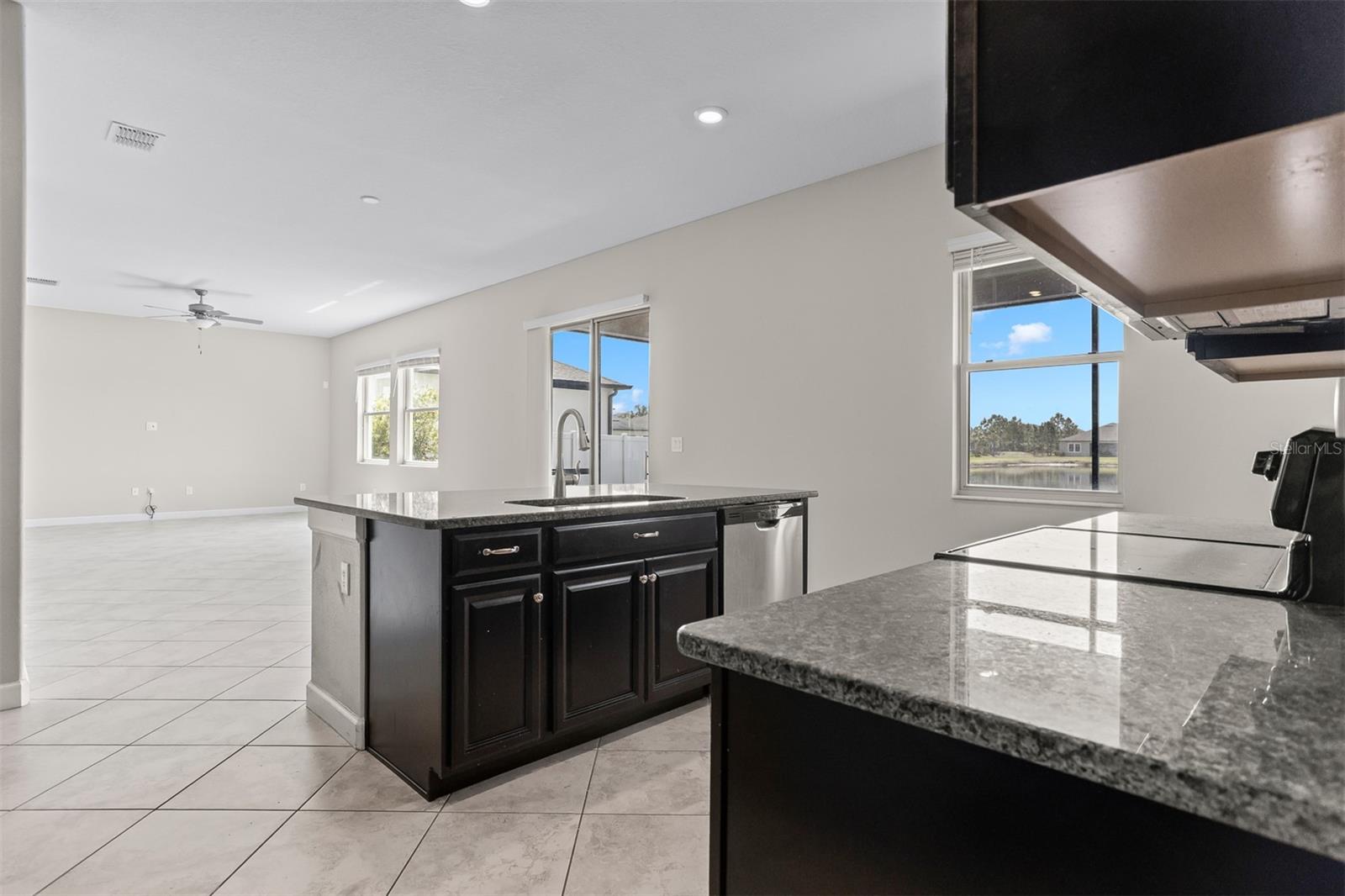 SOUTH FORK P PH 2 & 3B - Residential Lease