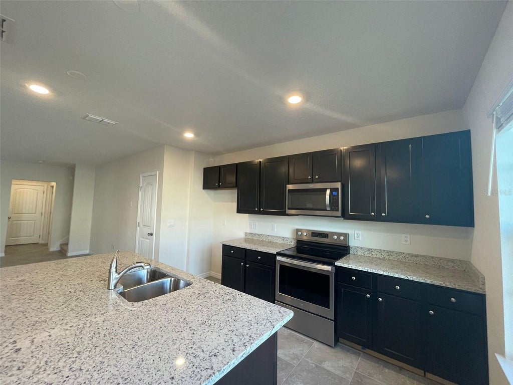 Photo of 10119 Salt Point Drive, Winter Garden, FL 34787 (MLS # S5156826)
