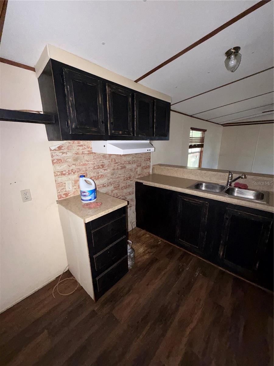 EAST WOOD ESTATES - Residential