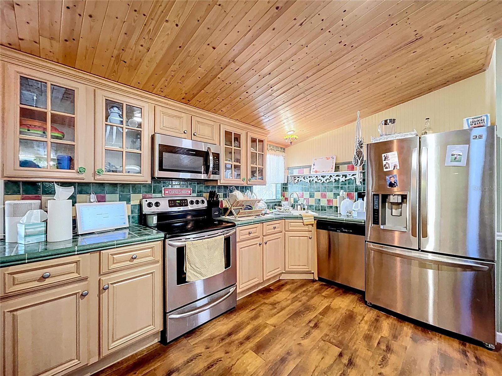 ACREAGE - Residential