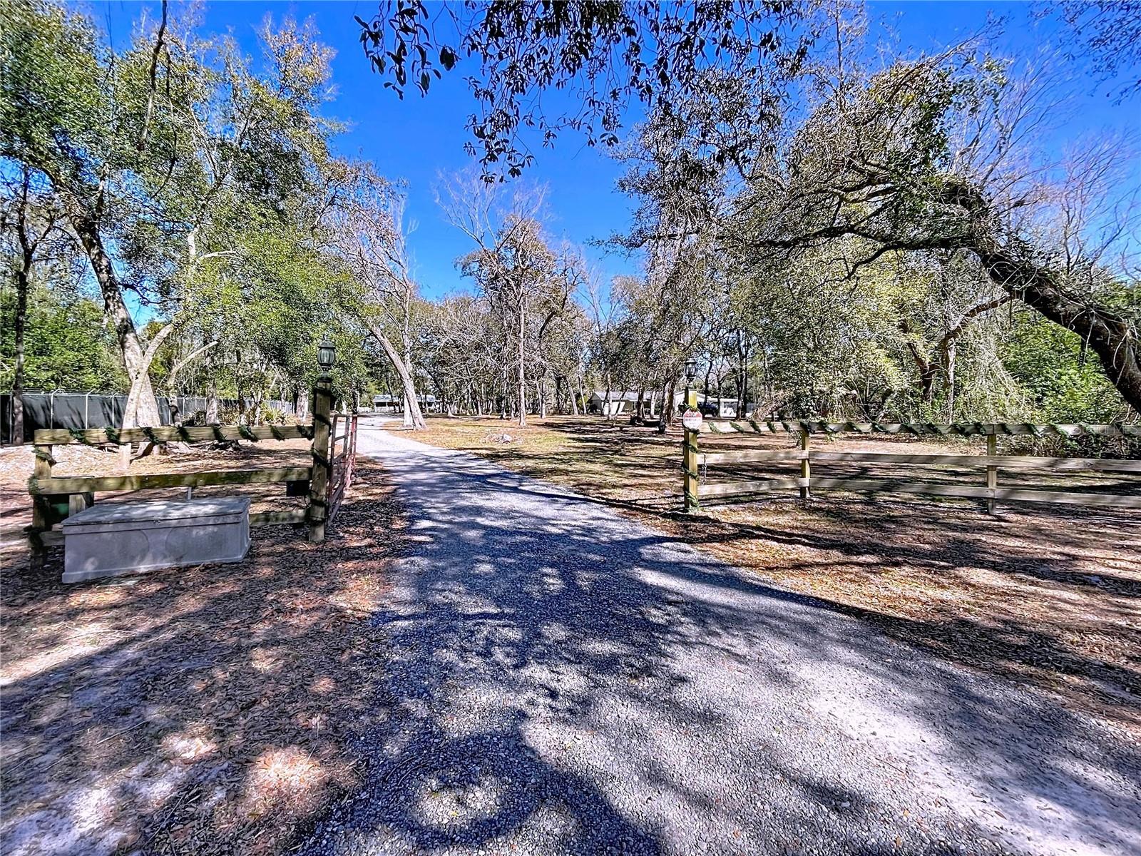 ACREAGE - Residential