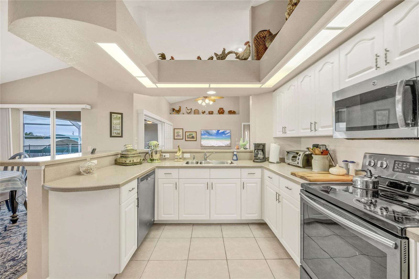 GROVE CITY SHORES - Residential