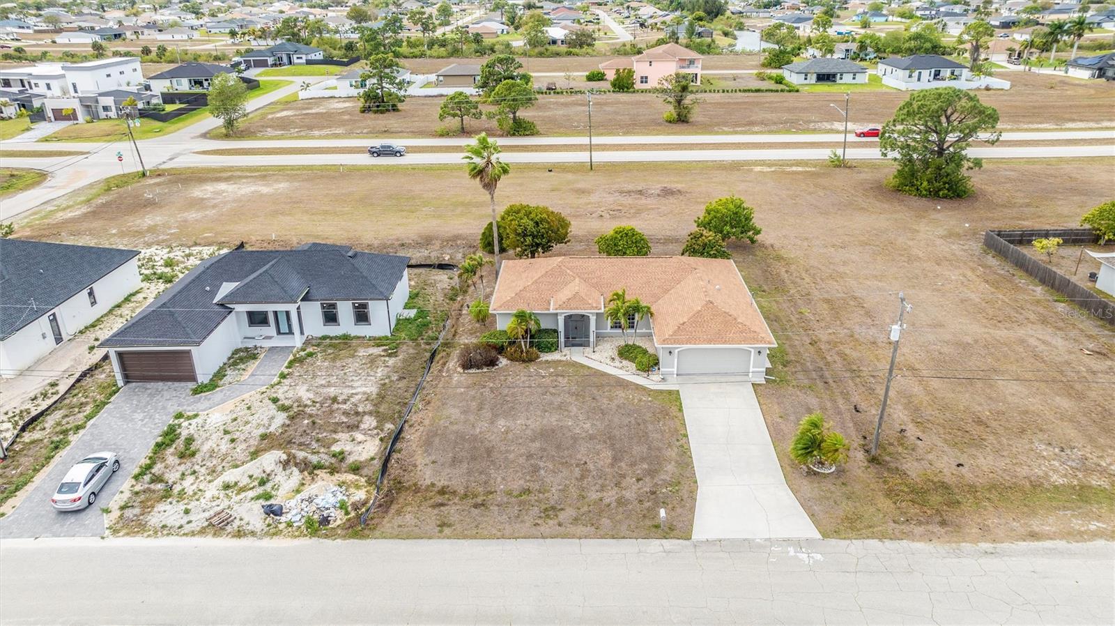 CAPE CORAL - Residential