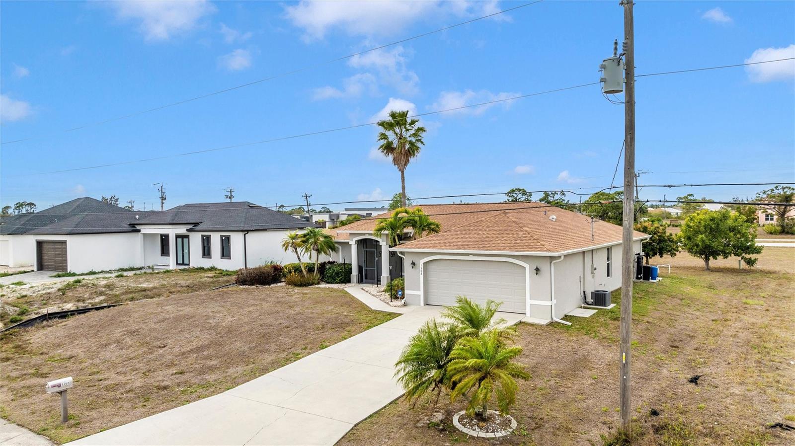 CAPE CORAL - Residential