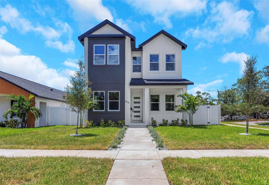 Photo of 617 Folsom Street S, St Petersburg, FL 33707 (MLS # TB8538839)