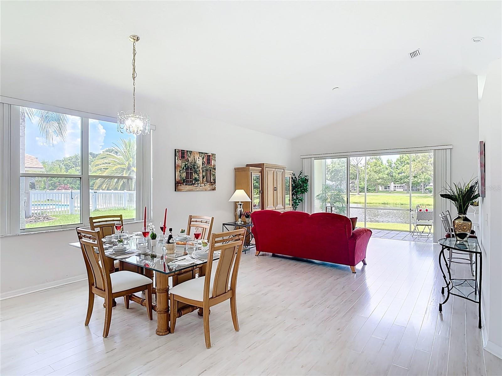 WATERS EDGE PH 04 - Residential