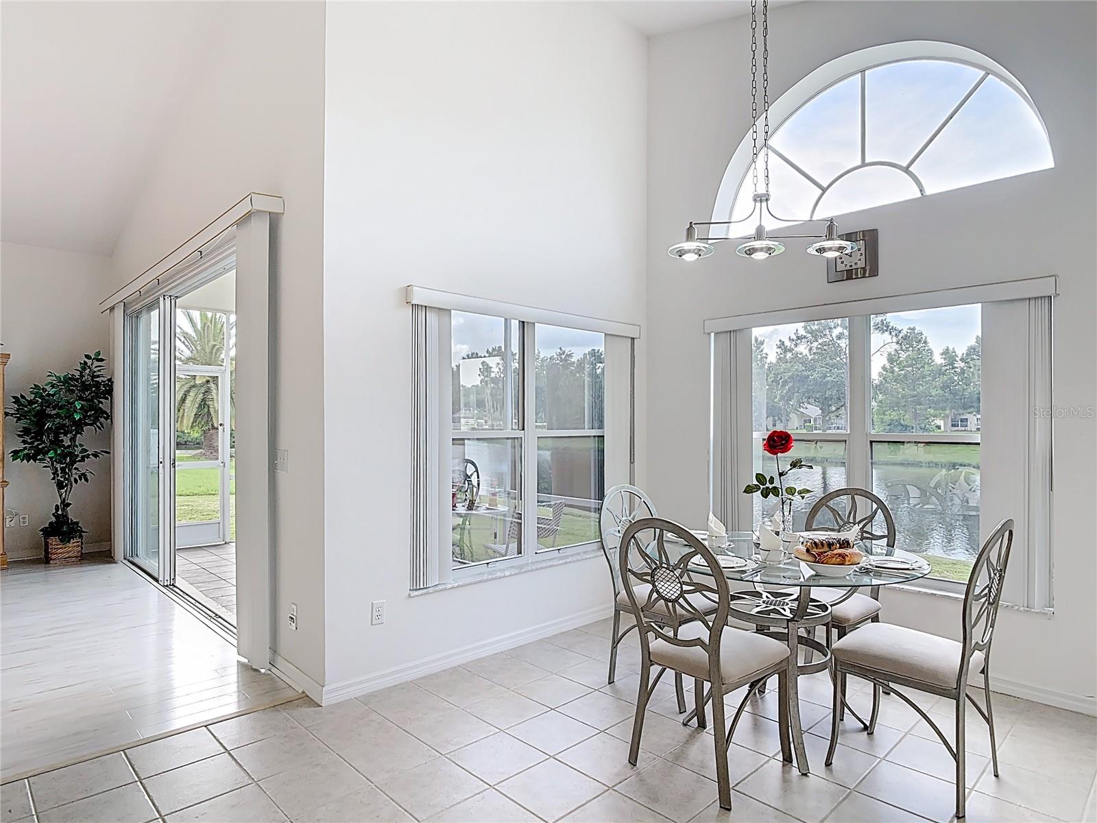 WATERS EDGE PH 04 - Residential