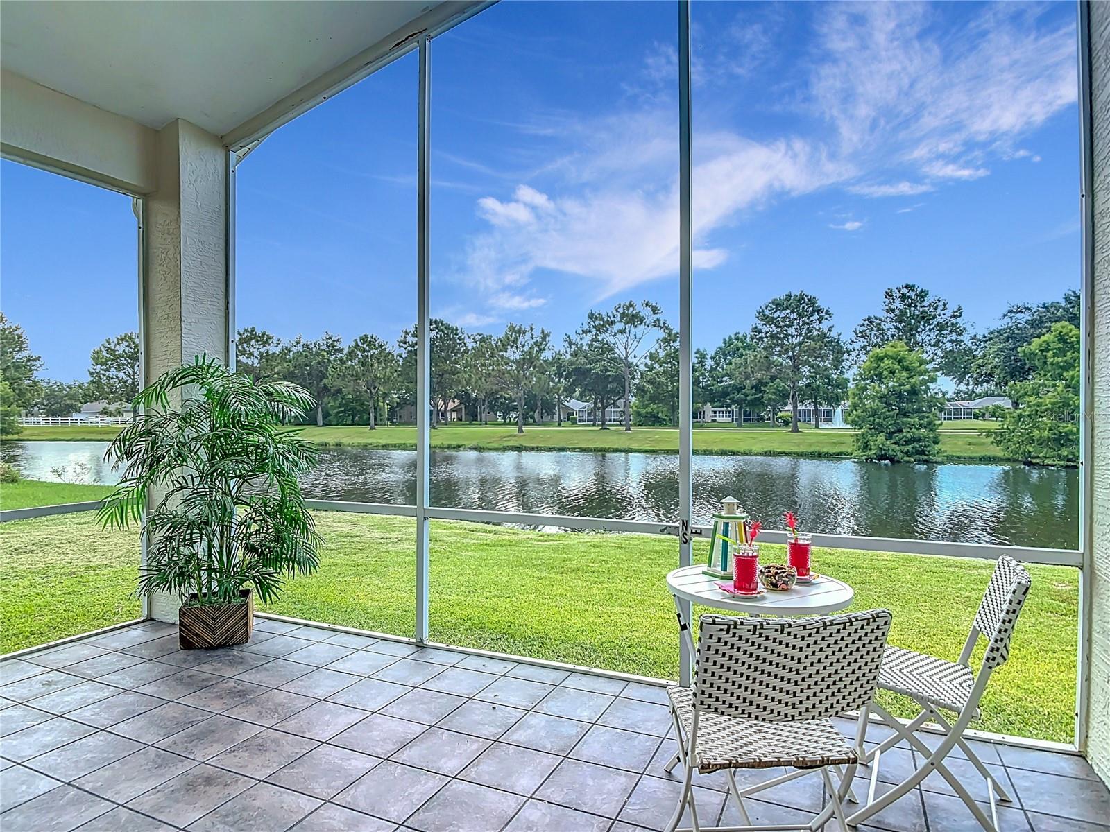 WATERS EDGE PH 04 - Residential