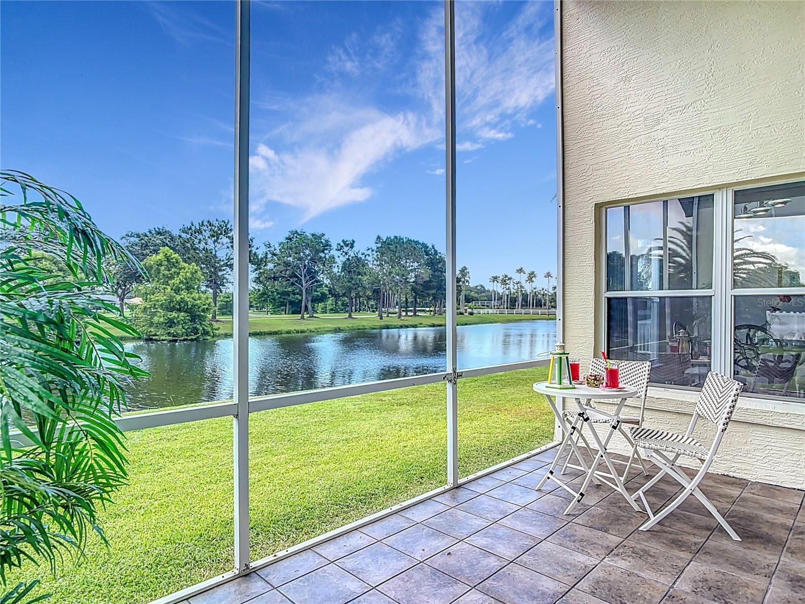 WATERS EDGE PH 04 - Residential