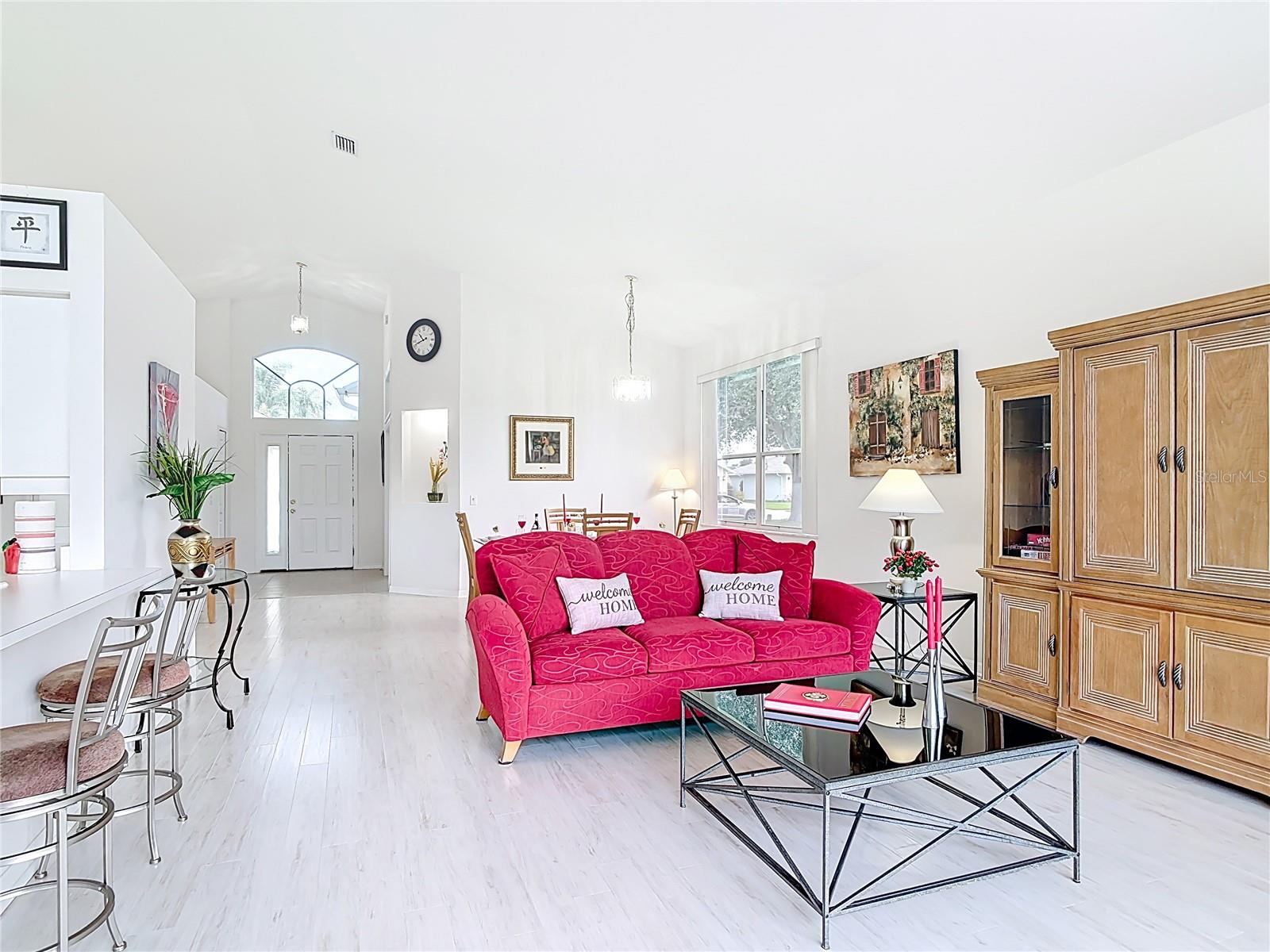 WATERS EDGE PH 04 - Residential