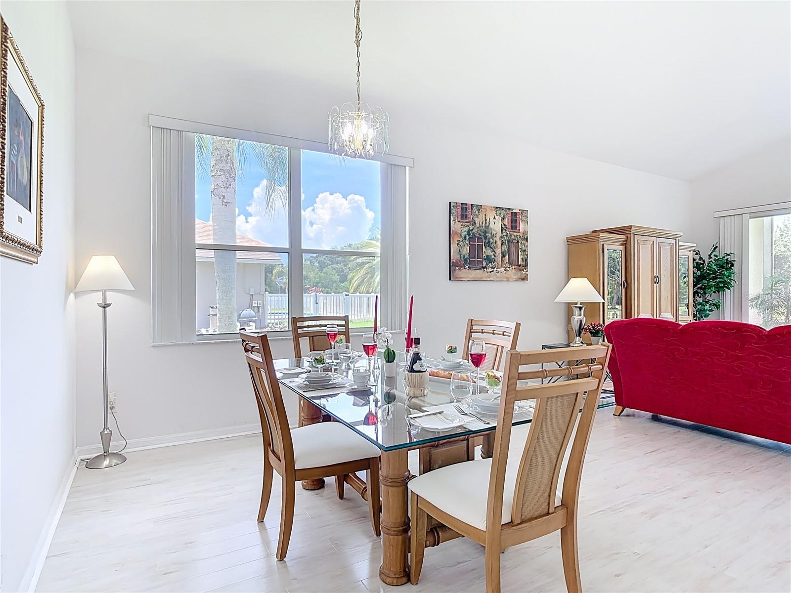 WATERS EDGE PH 04 - Residential