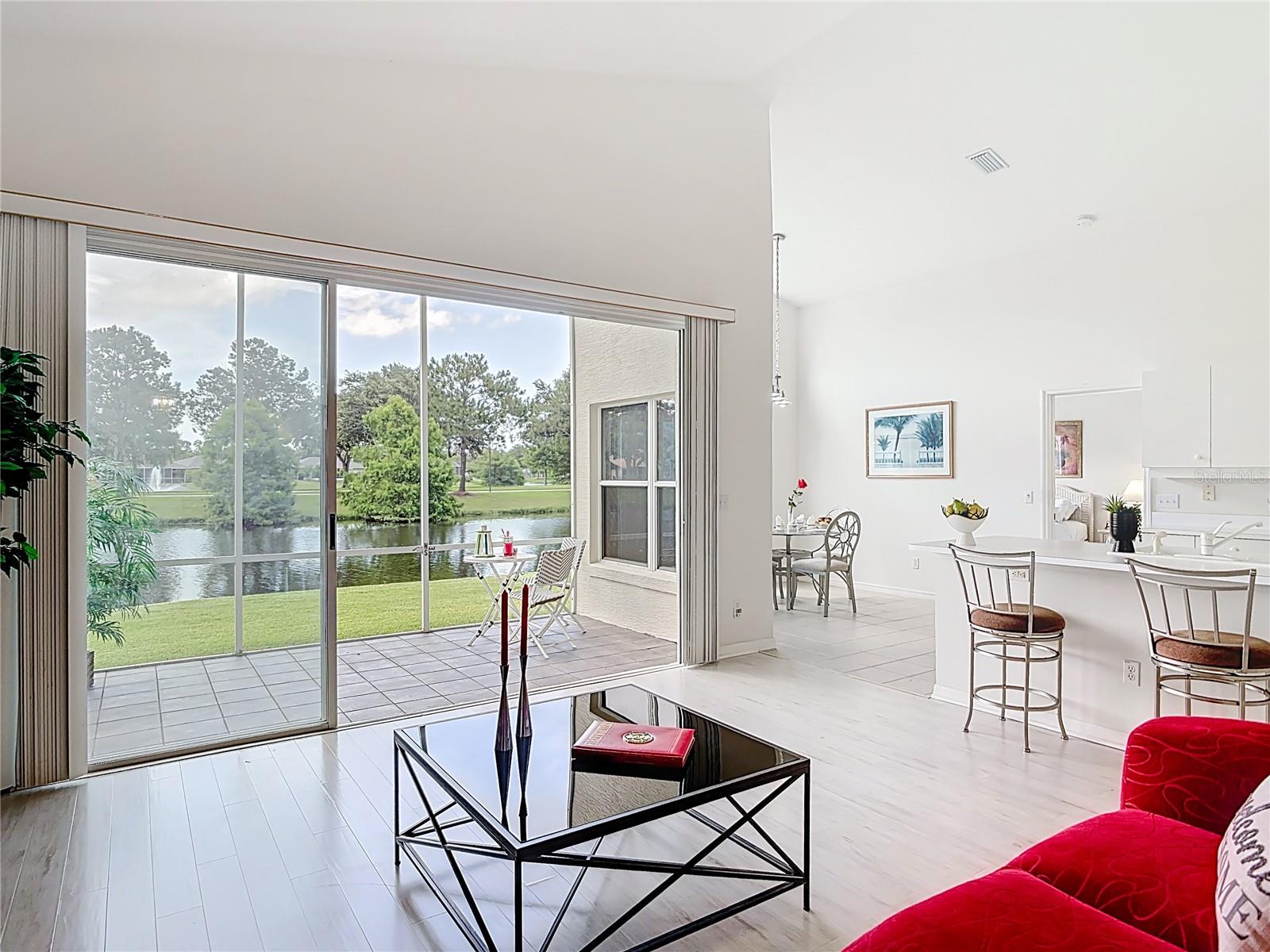 WATERS EDGE PH 04 - Residential