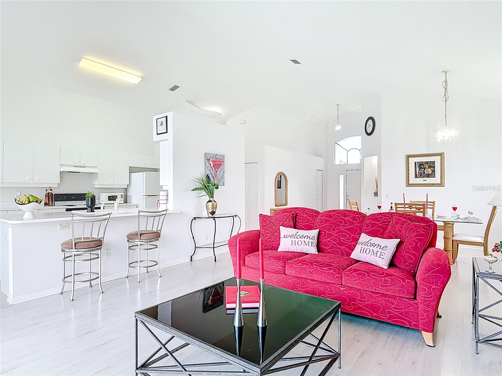 WATERS EDGE PH 04 - Residential