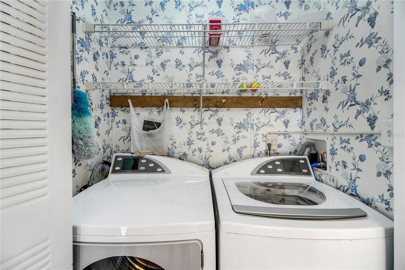 HERITAGE WOOD N LAKES ESTATES - Residential