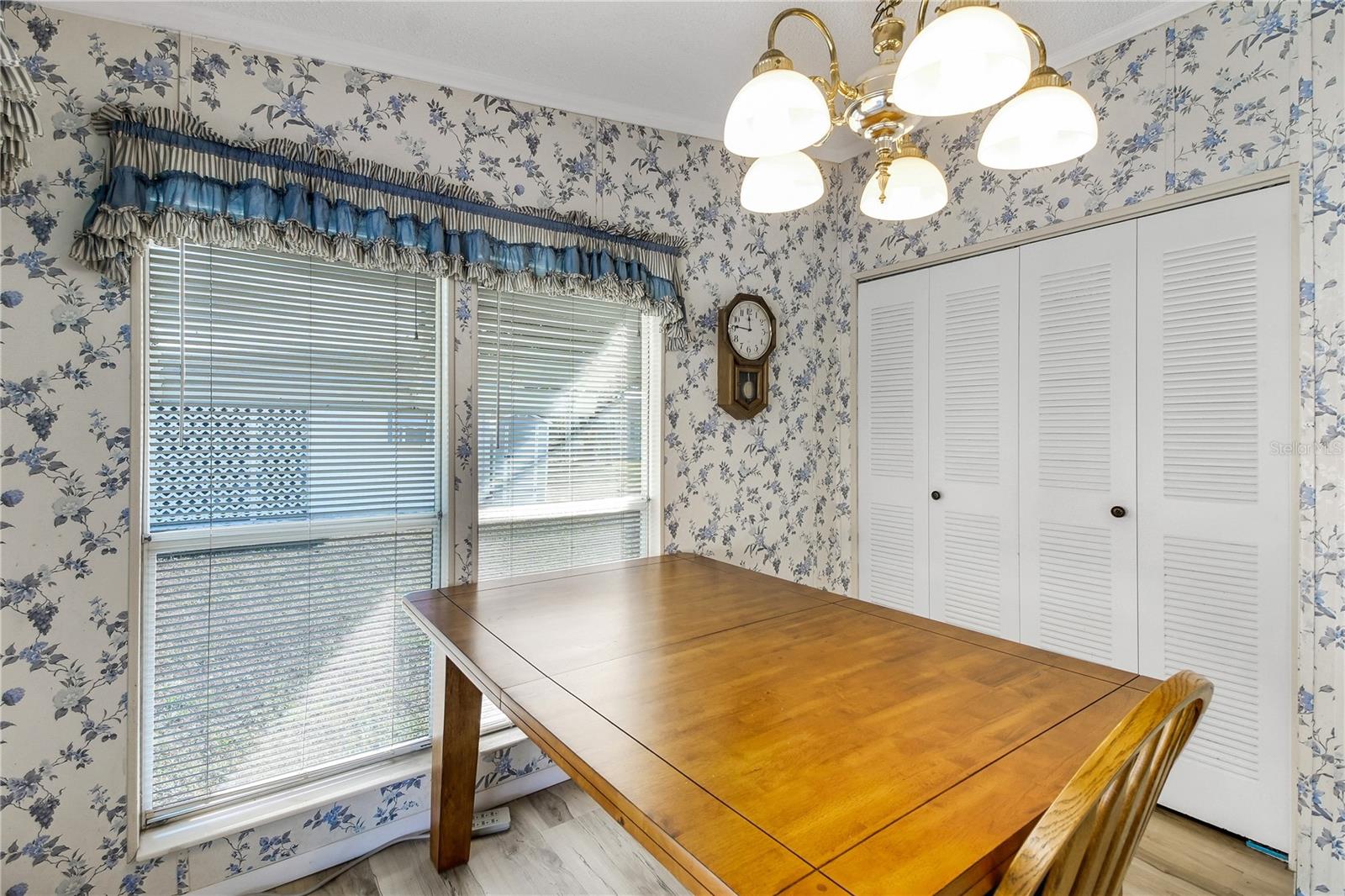 HERITAGE WOOD N LAKES ESTATES - Residential