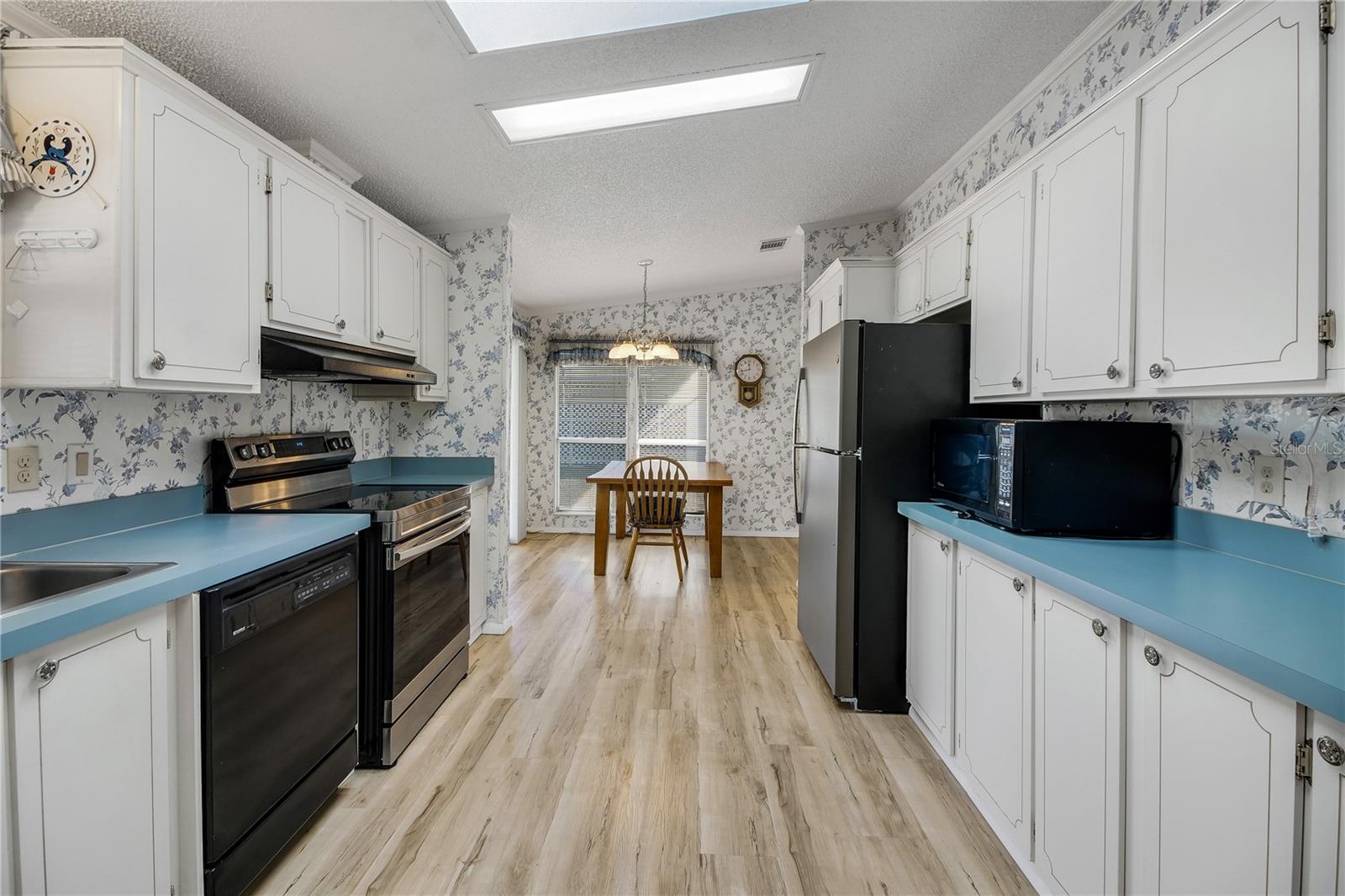 HERITAGE WOOD N LAKES ESTATES - Residential