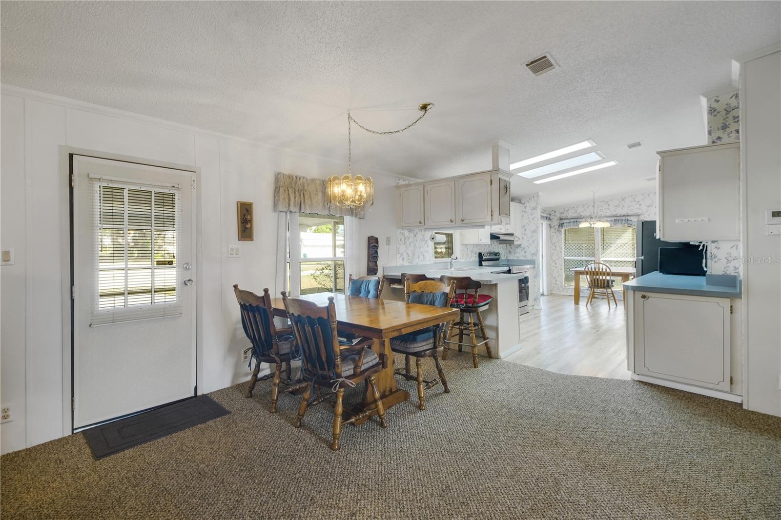 HERITAGE WOOD N LAKES ESTATES - Residential