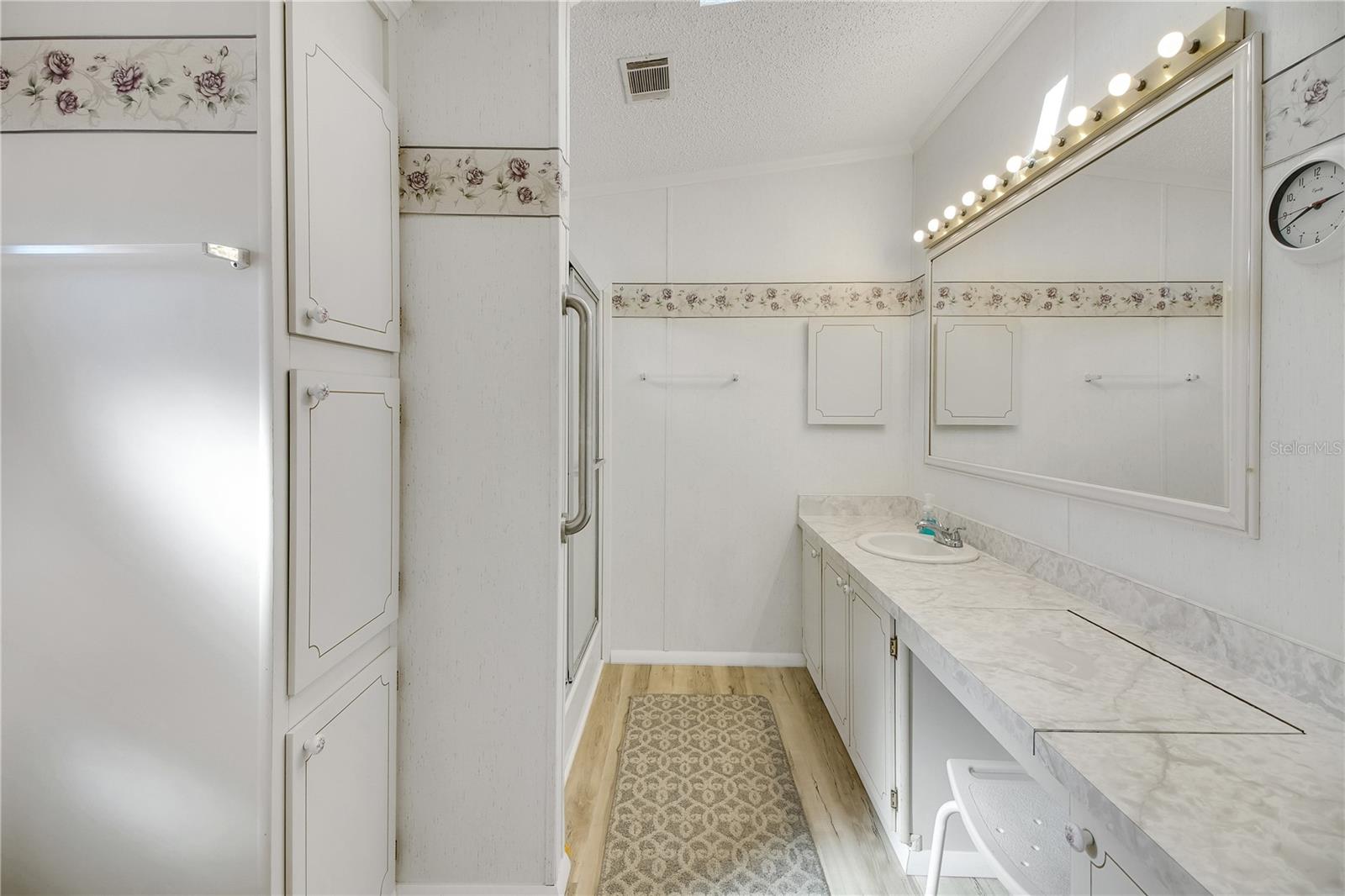 HERITAGE WOOD N LAKES ESTATES - Residential