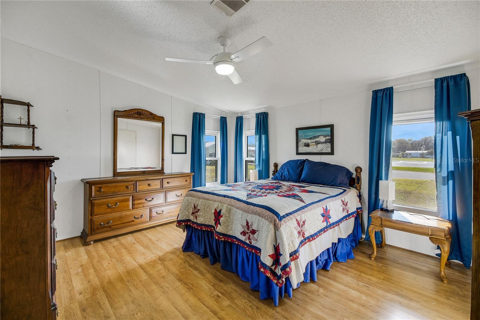 HERITAGE WOOD N LAKES ESTATES - Residential