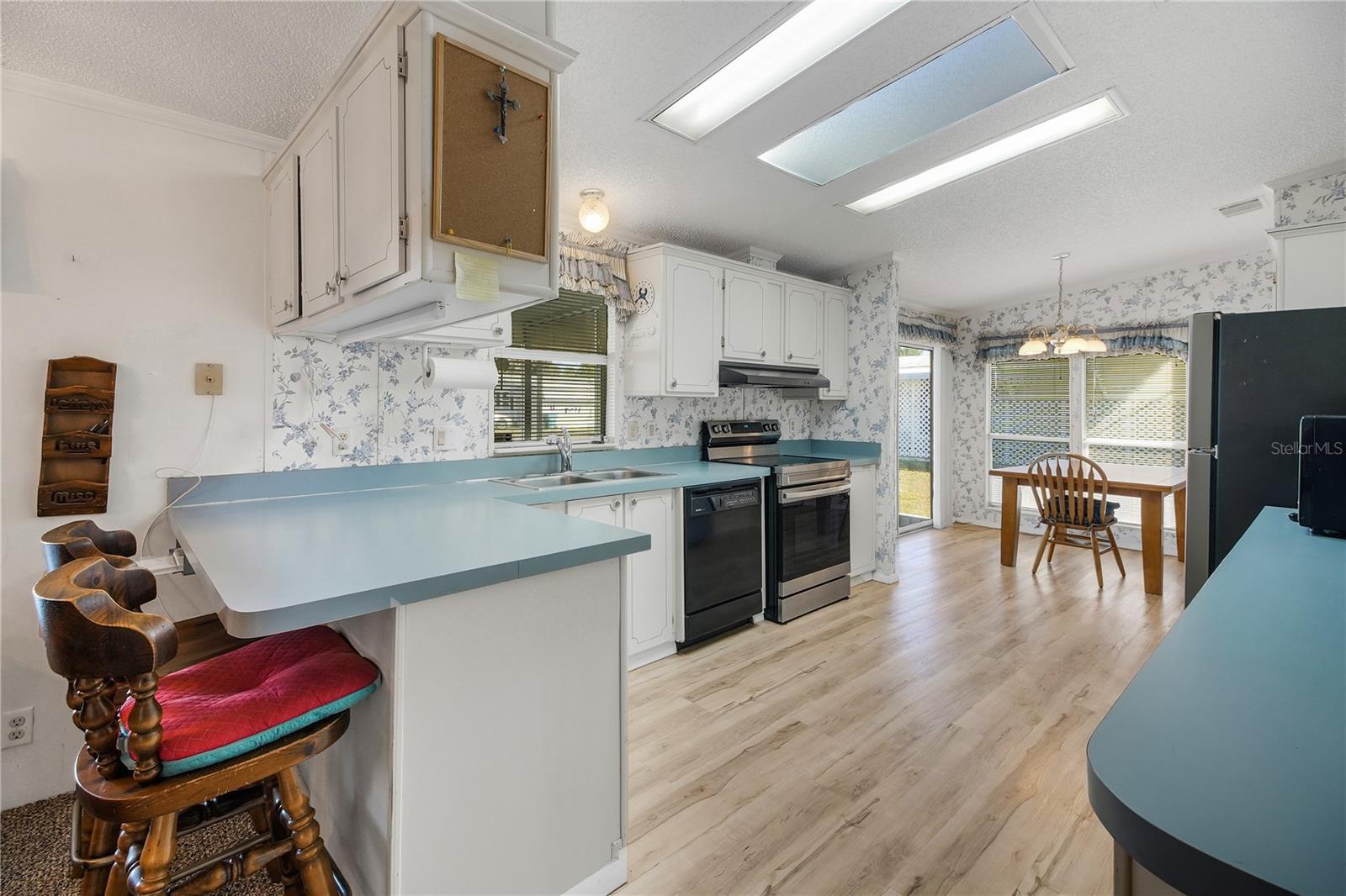 HERITAGE WOOD N LAKES ESTATES - Residential