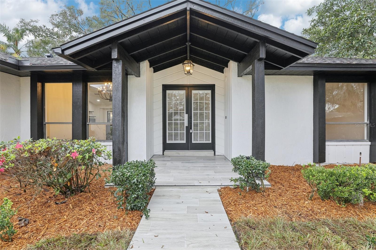 305 HAVERLAKE CIRCLE