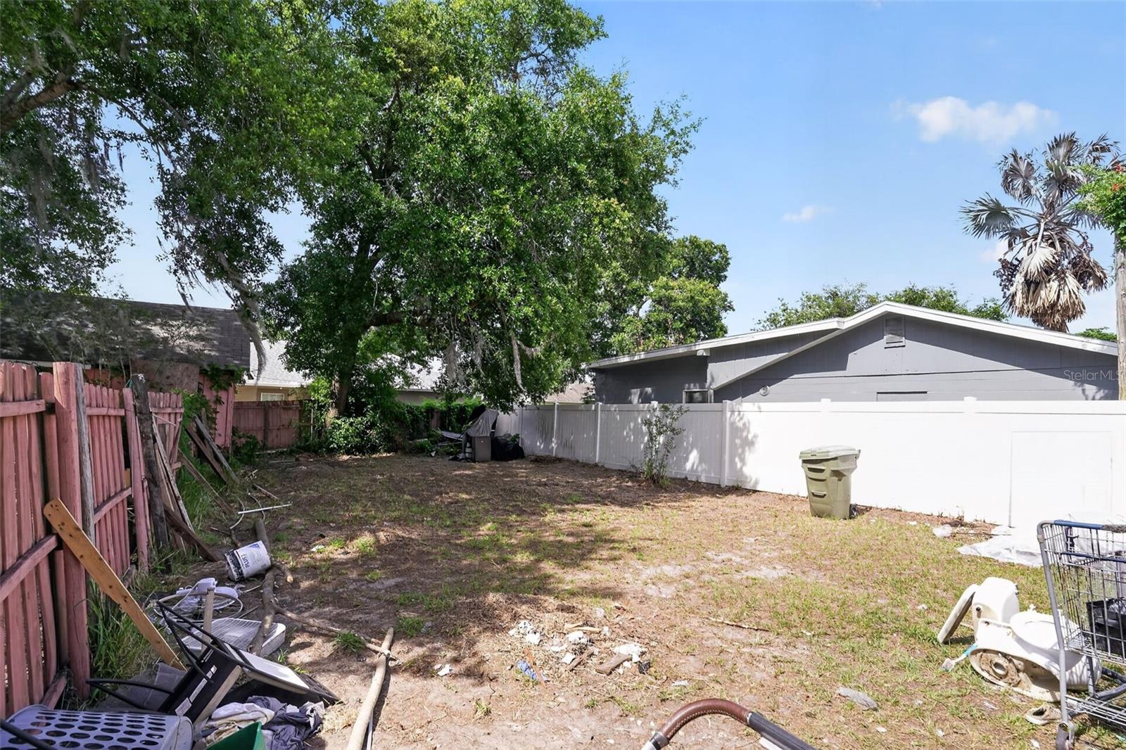 103 E MAGNOLIA STREET