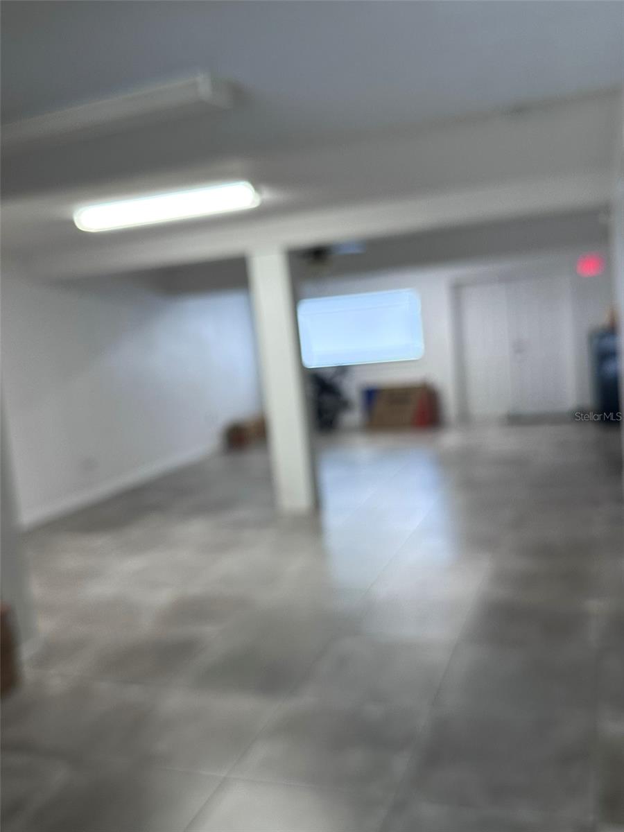 DREW PARK RE OF - Commercial Lease