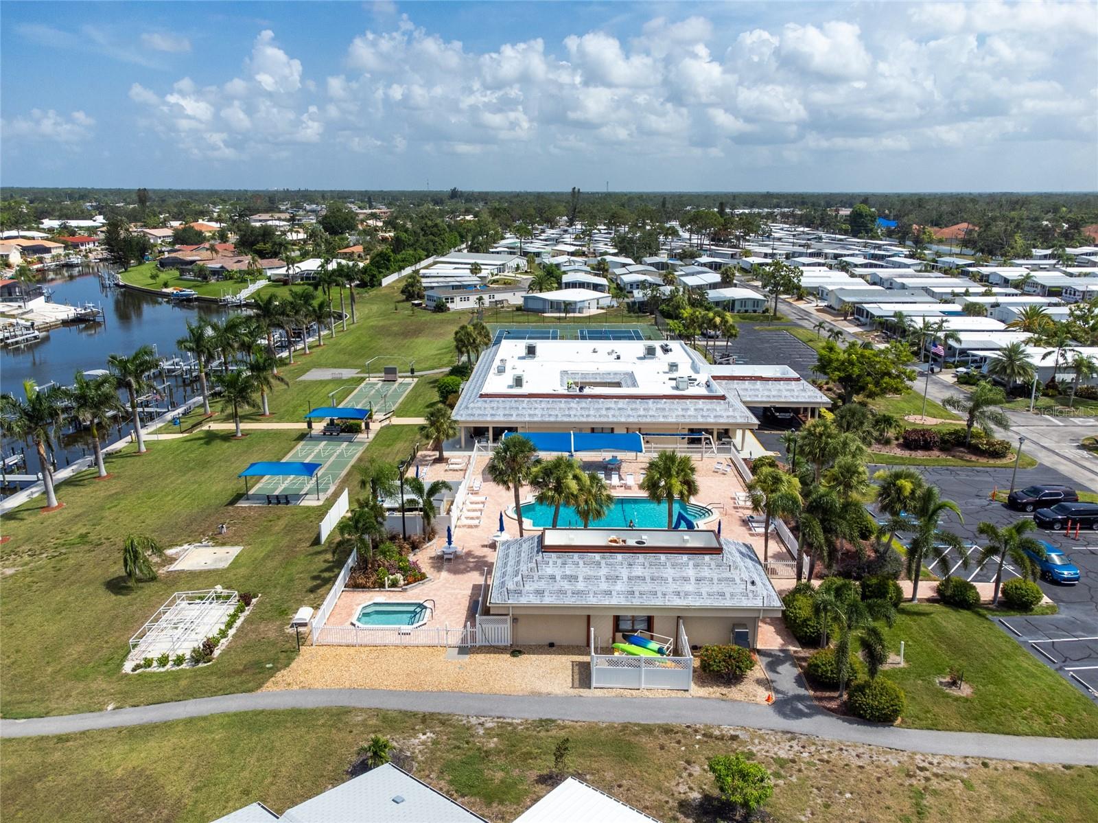 ALAMEDA ISLES - Residential