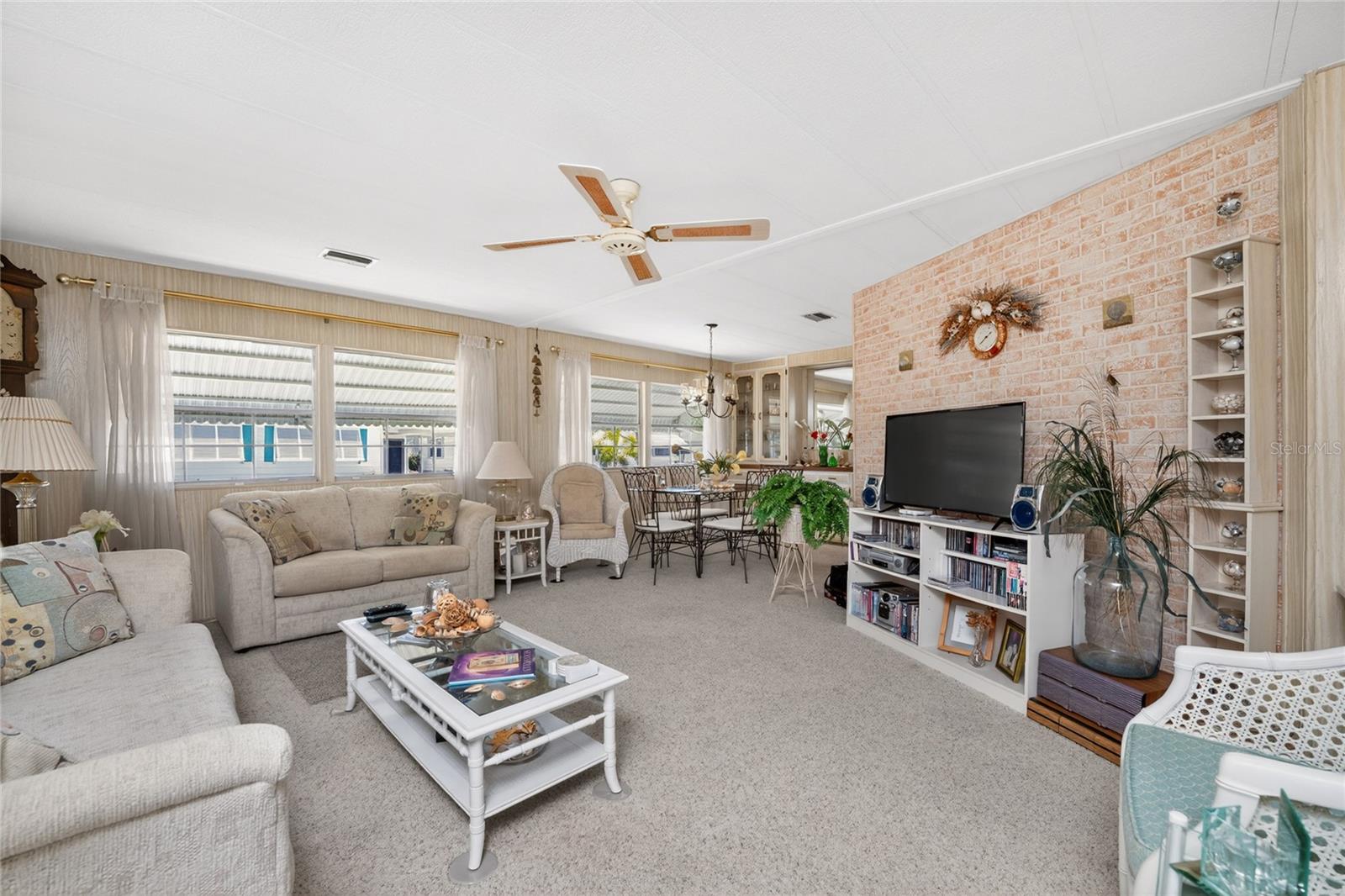 ALAMEDA ISLES - Residential
