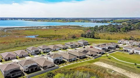 A home in LAKE ALFRED