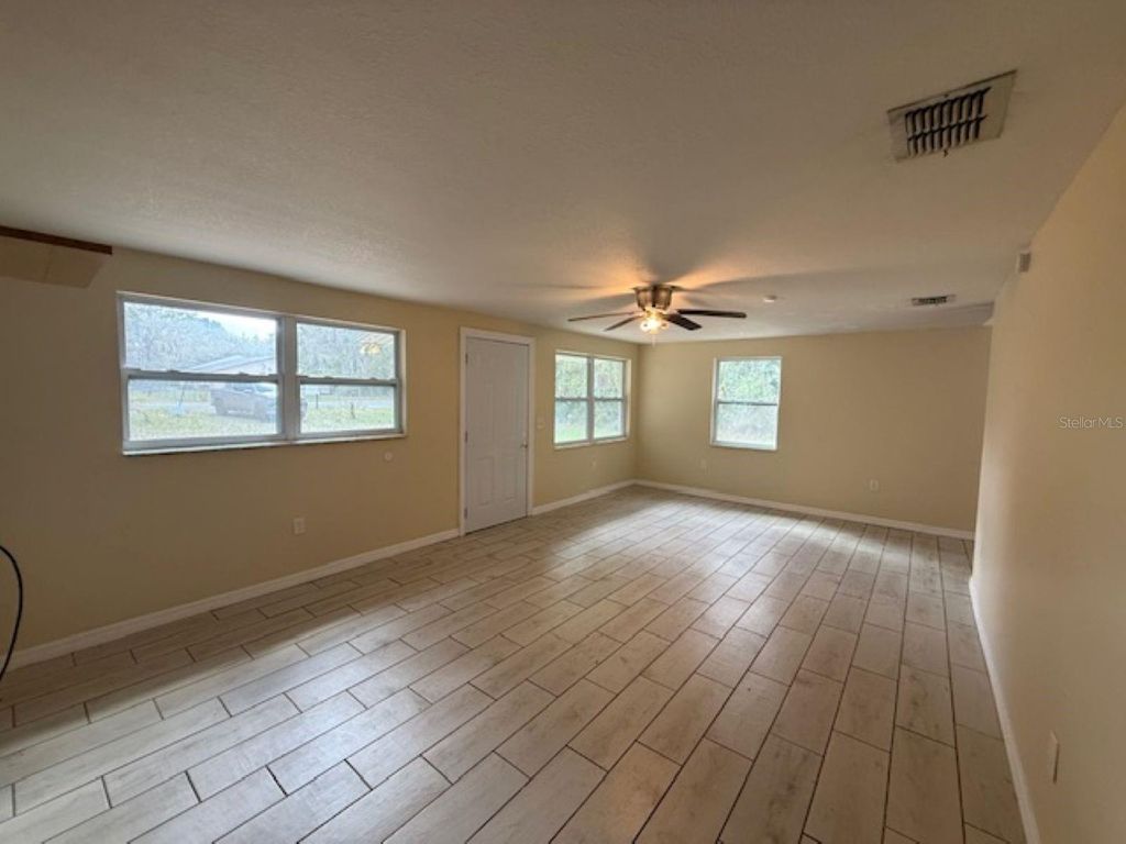 Photo of 1565 W Lockport Lane, Dunnellon, FL 34434 (MLS # OM719899)